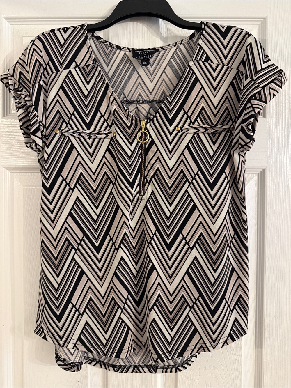 Black and Cream Chevron Zip-Front Blouse by Forever 21